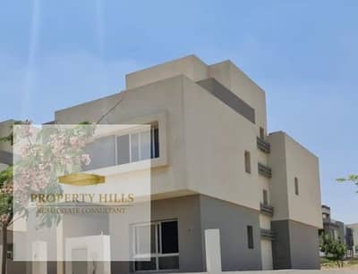 Last villa from Hyde Park offering (1,349,000) view landscape combined very upscale community high in the gathering villas only in installments