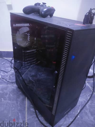 للبيع تجميعة كاملة + شاشة Dell Full HD