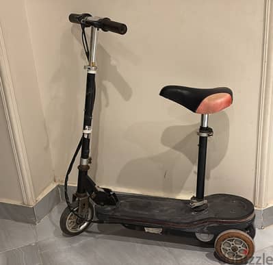 Charging Scooter excellent condition