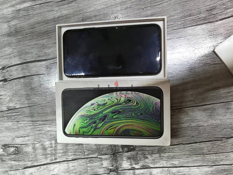 Apple - iPhone XS 2