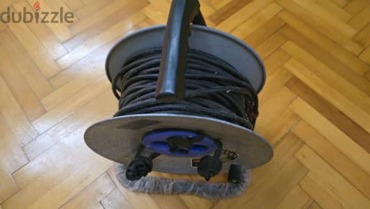 Cable reel / مشترك