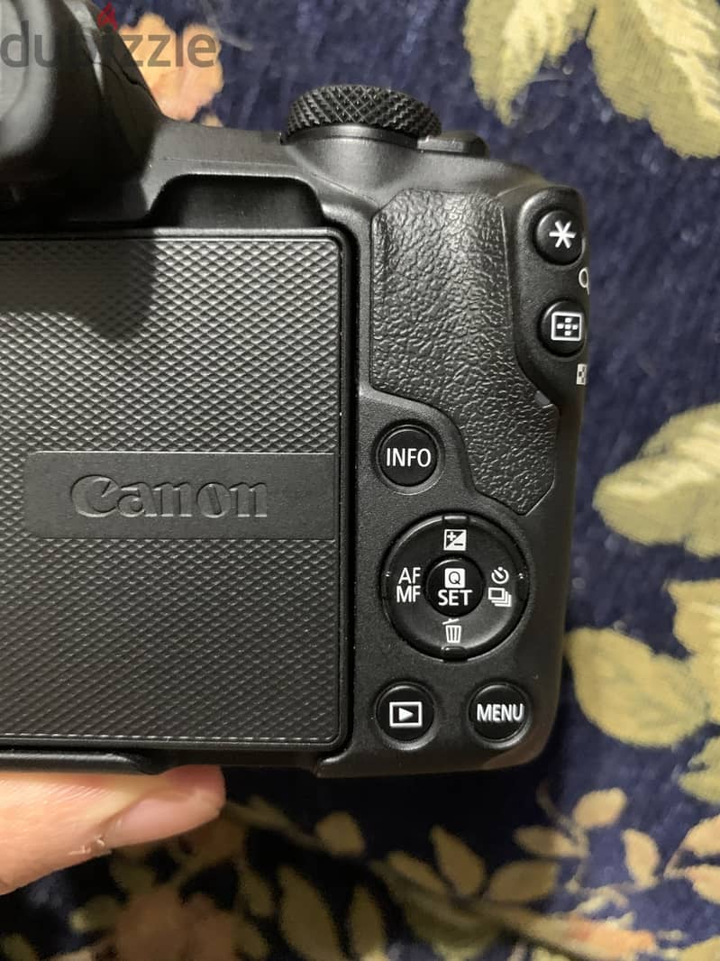 Canon r50 2