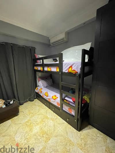 سرير  اطفال بدورين