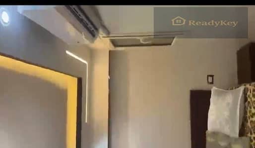 شقة للاجار من المالك في النزهه قريبة من شارع27  الدور ١١ اسنسير مفروشه سوبر ديلوكس  مكيف الفرش كلو جديد إنترنت ارضي  2 غرفه 2 حمام  غرفه ماستر حمام وت
