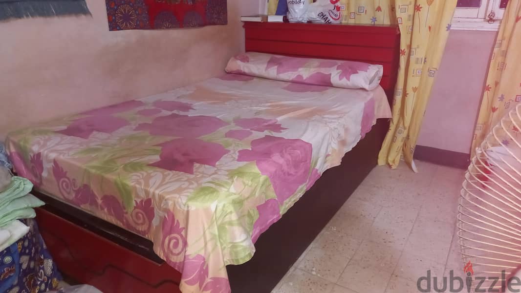 غرفة نوم كاملة (سريرين + مراتب + مخدات + كومودينو) خشب زان وكونتر 6