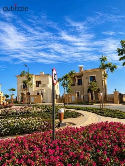 Townhouse Quattro Villa for sale in City Gate: 254 m, 5 bedrooms + 5 bathrooms, immediate delivery, lowest price in New Cairo