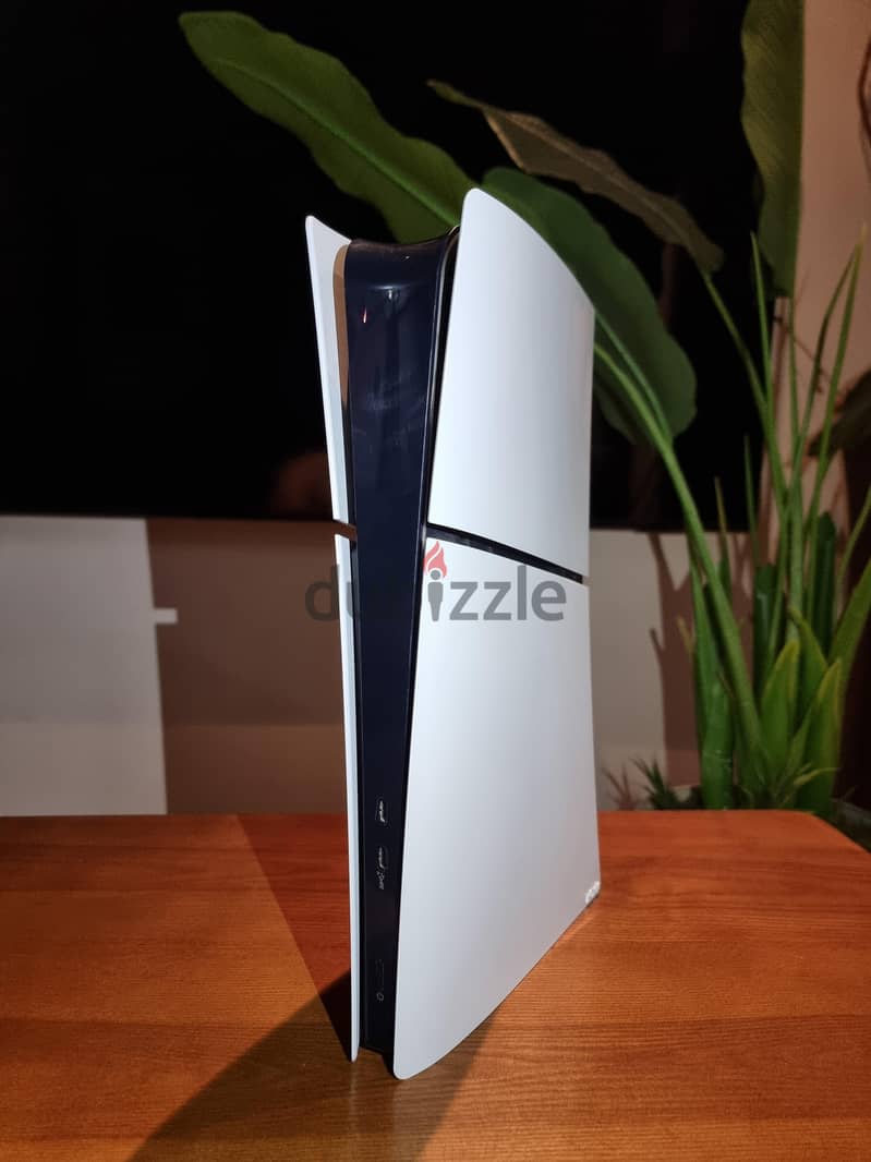 Ps5 Slim Digital 1Tb + 2 Controllers 1