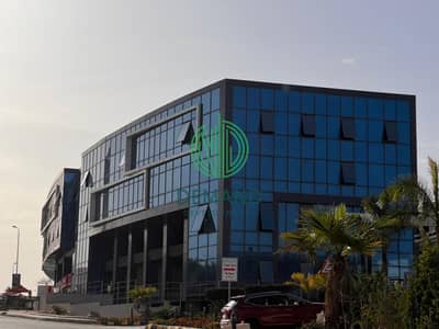 Shop 196 sqm for sale in zayed dunes mall directly in front of the american school on main street