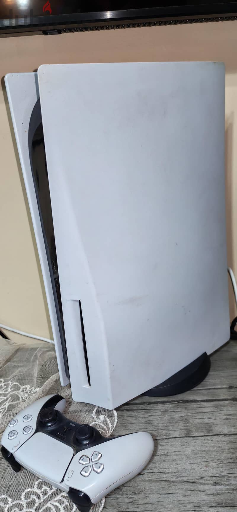 Ps5 Used With controller 2