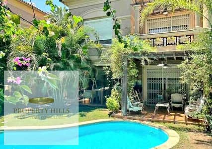 Villa for sale minutes from patio prime ready to delvier and for viewing with private pool with best price and discount and has private parking |409m²  Details:  Unit Type: town house  Built-up Area: 409m²  Ready for immediate delivery & viewing   Locatio