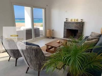 At the old price, another VIP chalet is for sale, finished by the beach, ready for viewing in the North Coast and with easy installments