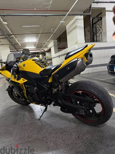 Yamaha R1