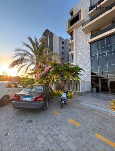 Apartment for sale, 117 sq m, immediate delivery in Sun Capital Compound, 6th of October, with only a 10% down payment.