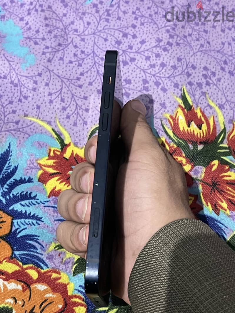 iPhone 12 2