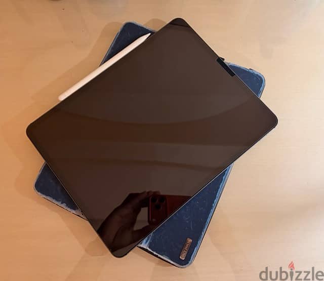 Apple iPad Pro 12.9-inch (3rd Generation) – 256GB – Wi-Fi + Cellular + 1