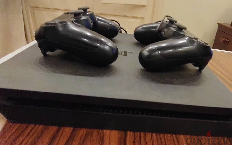 PS4 Slim 500GB 1