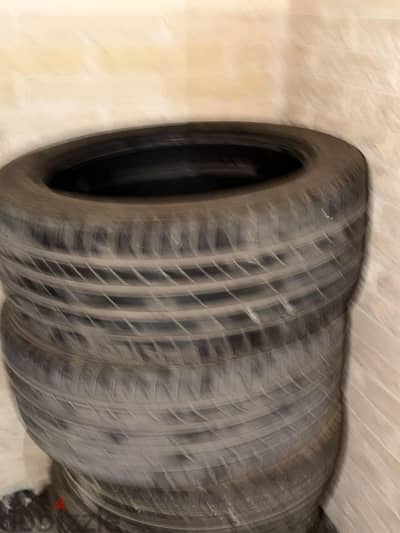 ٢ كاوتش كمهو للبيع