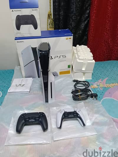 ps5 slim disk 2 control حالة الجديد . . .