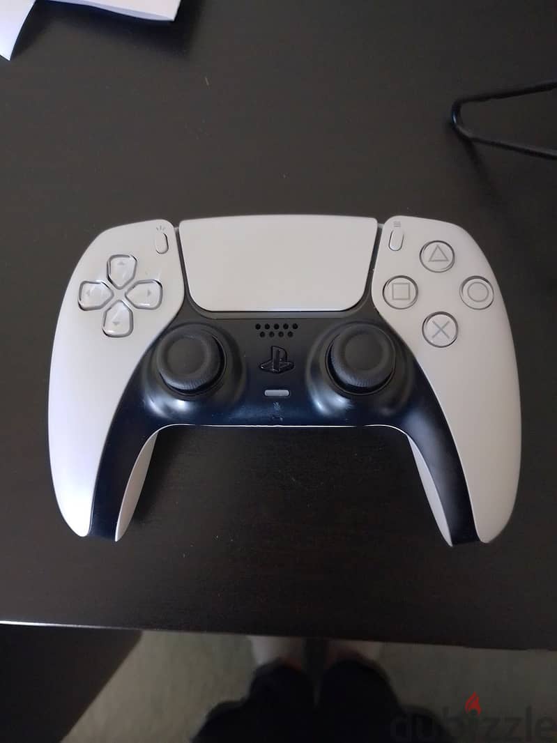 PS5 CONTROLLER 3