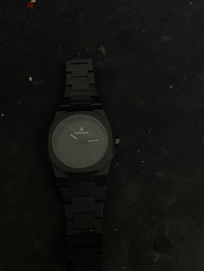 ساعة AP Royal Oak ستايل – أسود بالكامل – حالة ممتاز