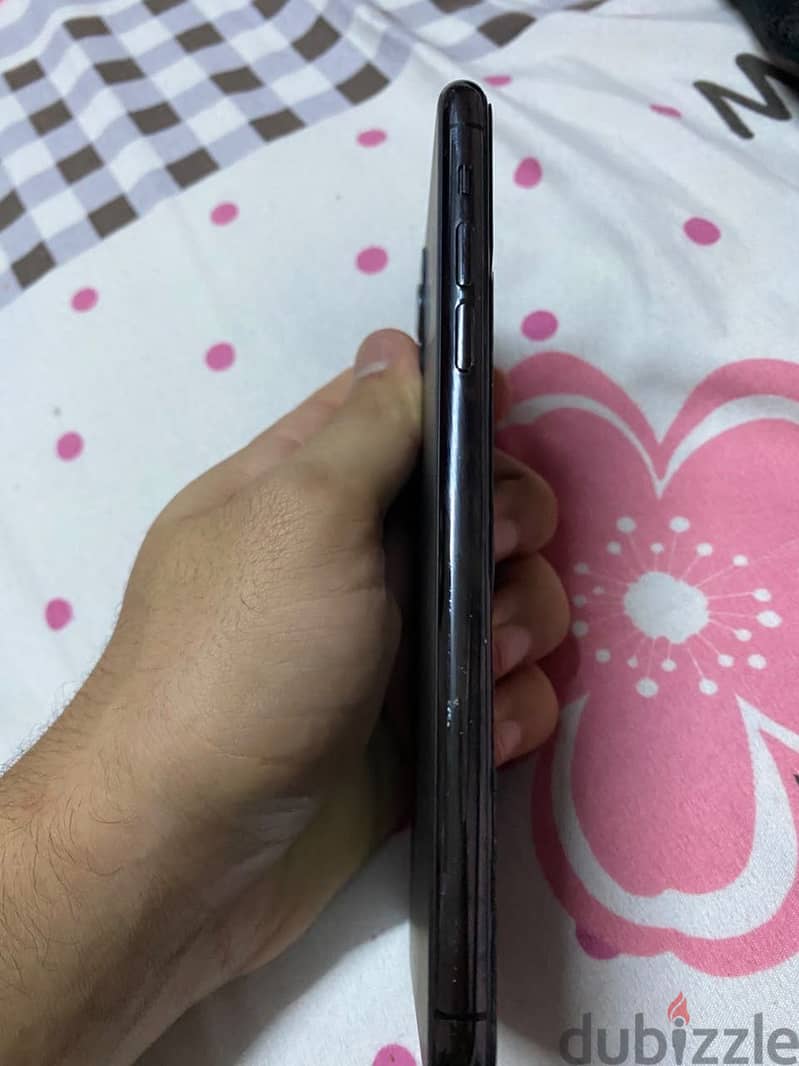 Apple - iPhone 11 Pro Max 1