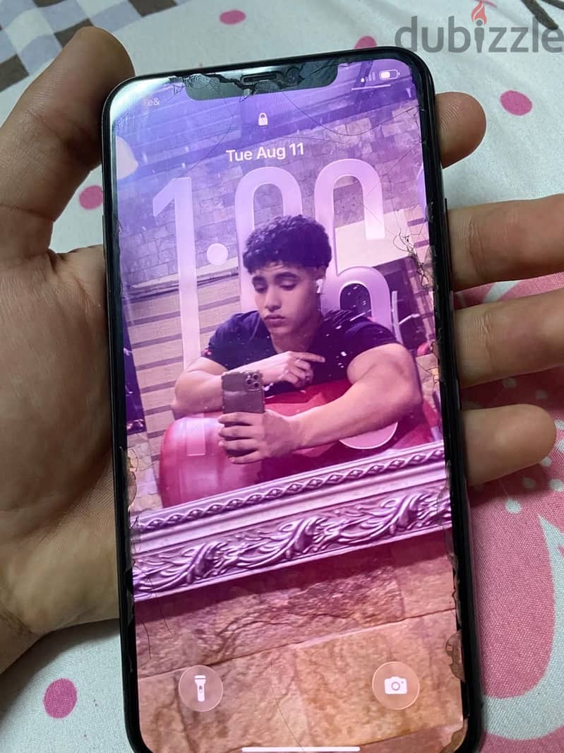 Apple - iPhone 11 Pro Max 2