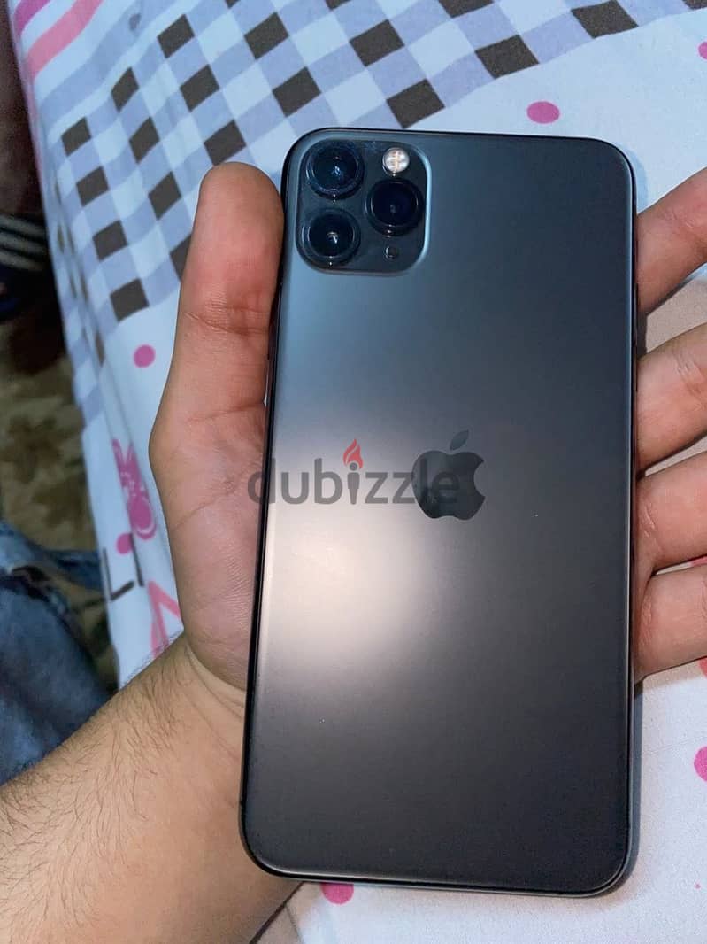 Apple - iPhone 11 Pro Max 3