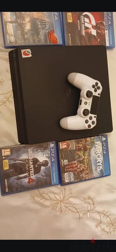 playstation 4 slim