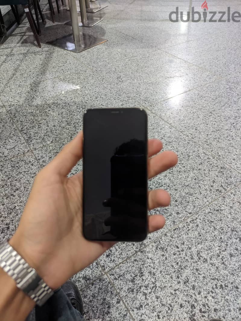 Apple - iPhone XS 1