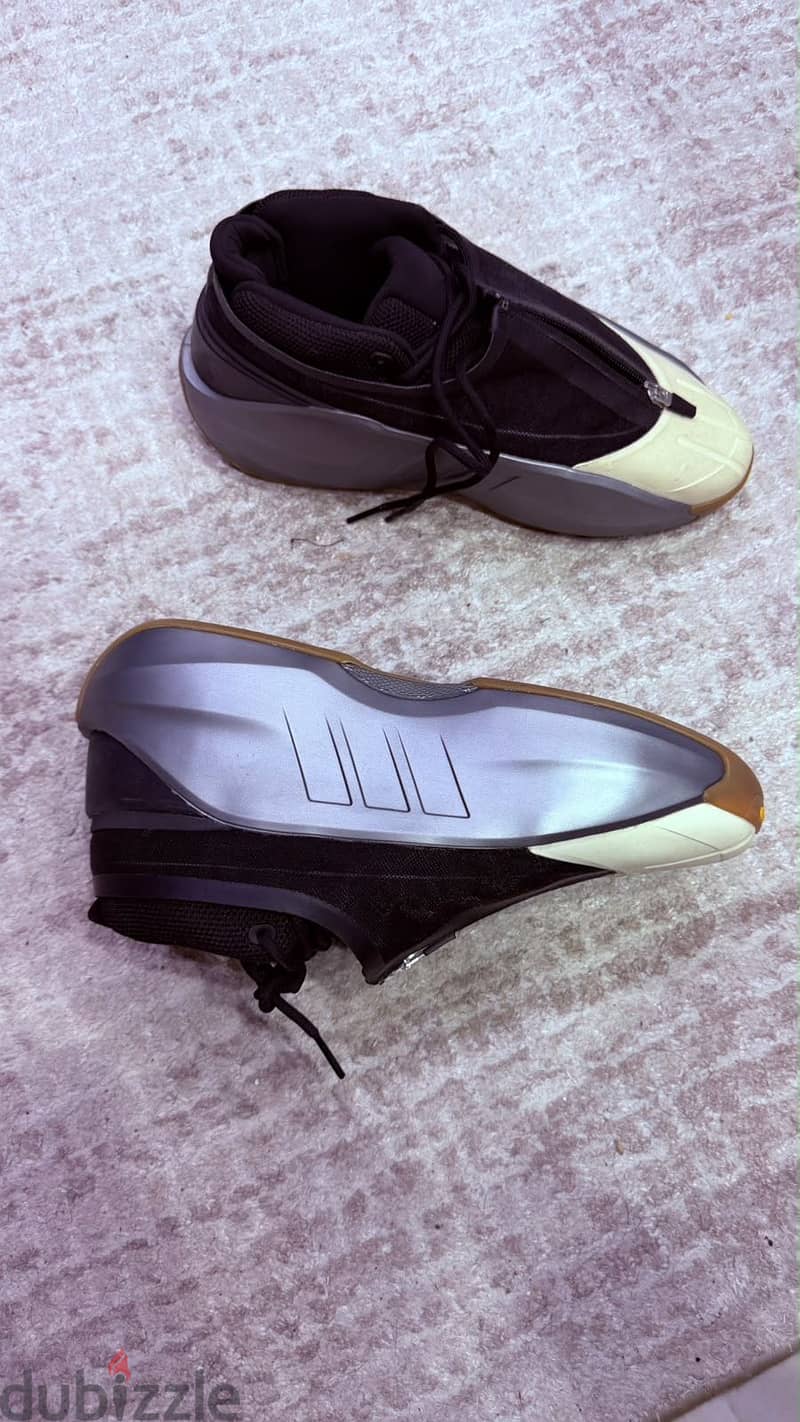 D. O. N. ISSUE Addidas shoes original 2
