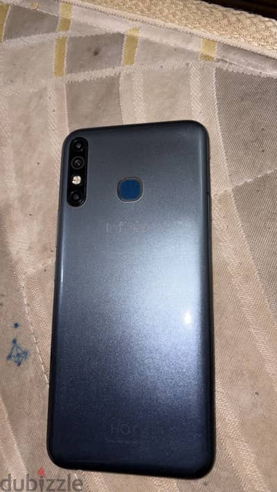 Infinix Hot 8