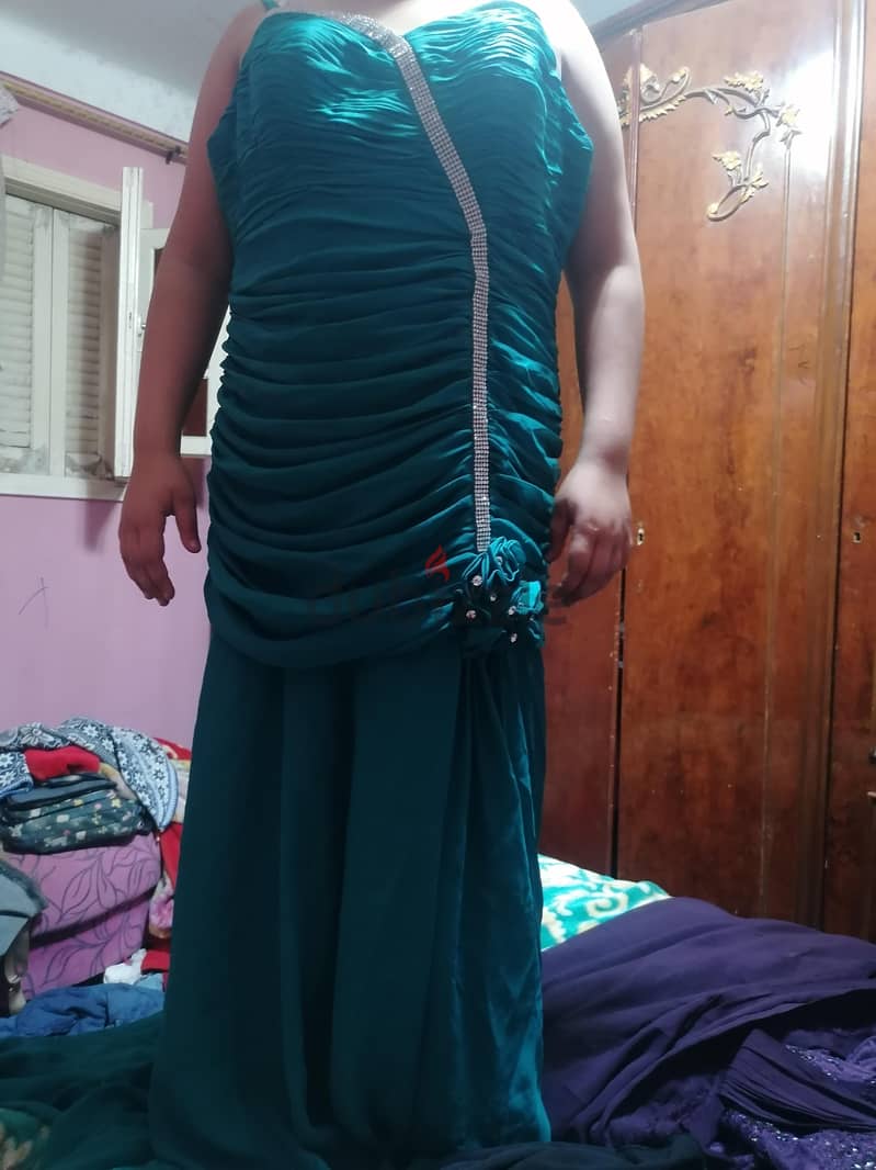 فساتين 2
