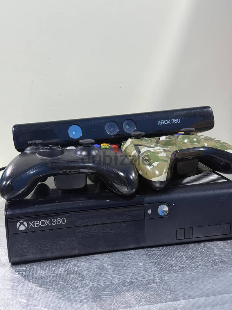 Xbox 360 super slim 2