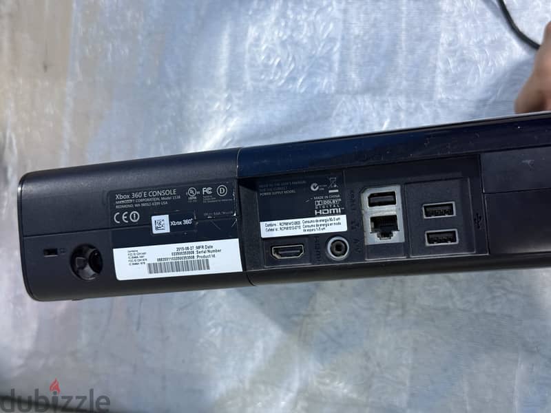 Xbox 360 super slim 3