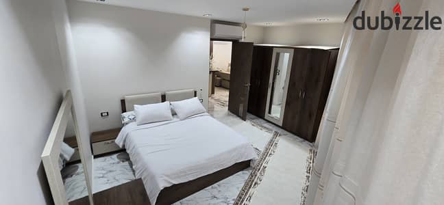 Furnished apartment in Compound One Katameya, two bedrooms and two bathrooms, kitchen, directly on the circular Maadi. The compound is in a distinguished location, has swimming pools, large green spaces, a children's play area, a Starbucks, and all services. The compound is also surrounded by.