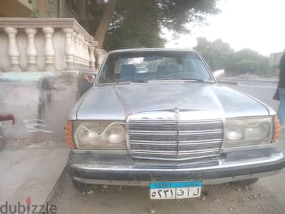 مرسيدس بنز اي 200 1978