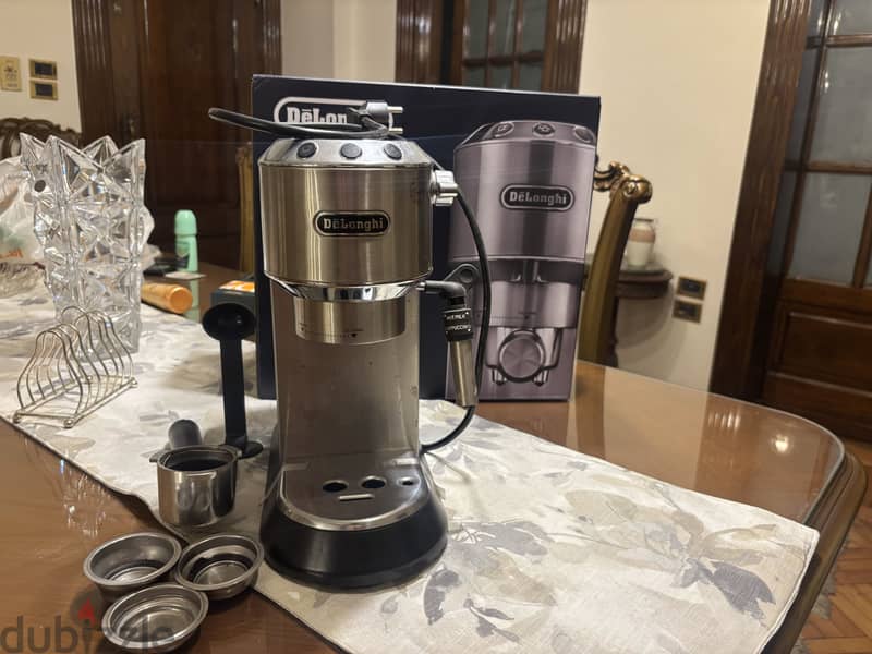 De’Longhi EC9 Espresso & Cappuccino Coffee Machine 2