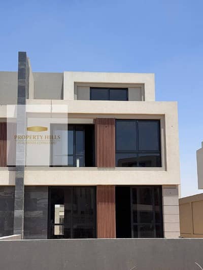 Last villa for sale at cash price with view of landscape in the Patio Town next to the American University in the Fifth Settlement Last villa for sale at cash price with view of landscape in the Patio Town next to the American University in the Fifth Settlement