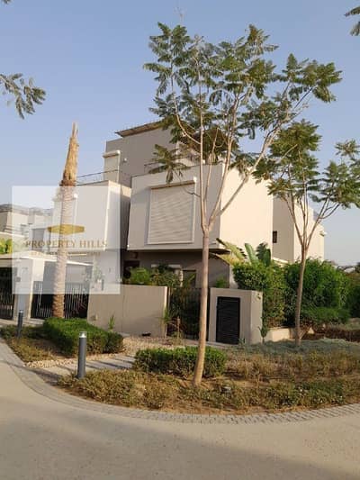 Villa for sale for cash price in Soudik East El Shorouk minutes to Cairo Airport with a distinctive view of green spaces