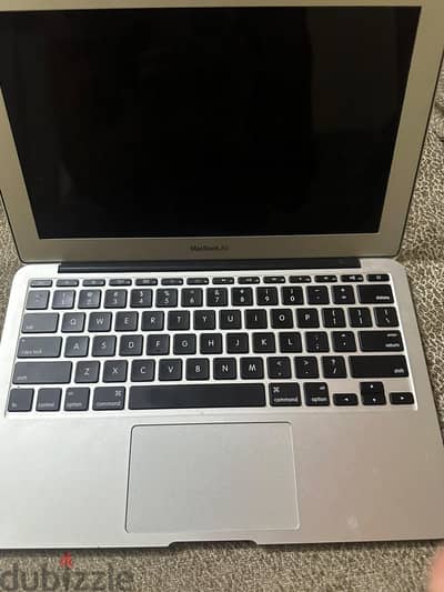 MacBook Air 11 inch للبيع