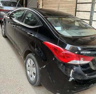 هيونداي إلينترا 2014