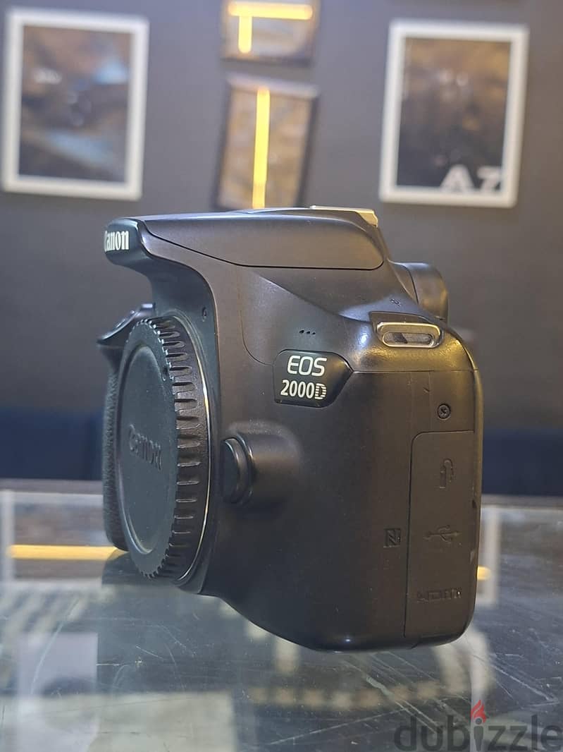 camera Canon 2000d 1