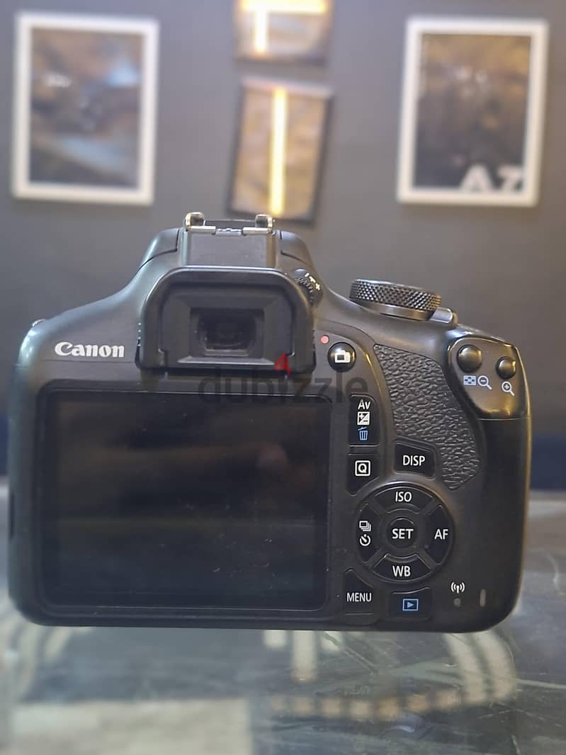 camera Canon 2000d 2