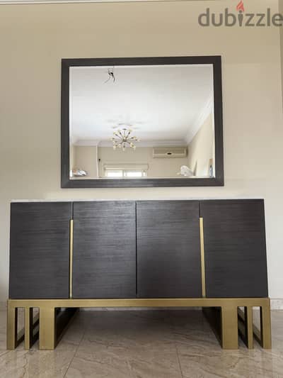 Buffet with Mirror