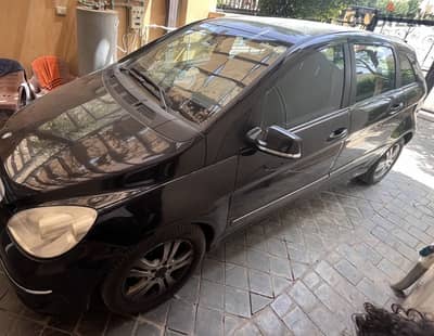 Mercedes-Benz B160 2010