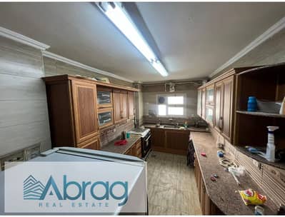 For sale, a 250m apartment with immediate delivery in the ninth district of Sheikh Zayed