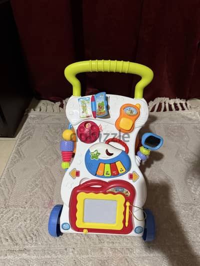 مشاية اطفال بحالة ممتازة
