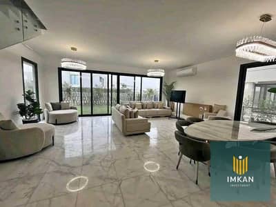 Fully finished apartment for sale, ready for immediate delivery. 40% discount for cash payment; installment plan available over 8 years. Located in th