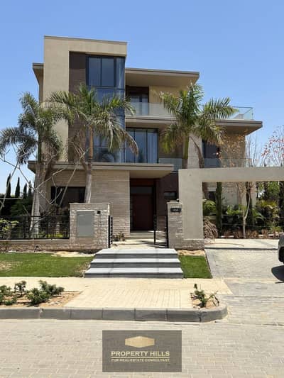 Independent villa for sale in the heart of Sheikh Zayed on the Dahshour link in front of Beverly Hills Sheikh Zayed