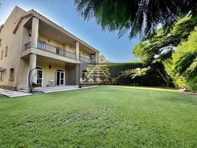 Villa for sale in Madinaty, luxurious, ready for residence, 4 rooms, with a large wide garden, overlooking the golf course, corner location